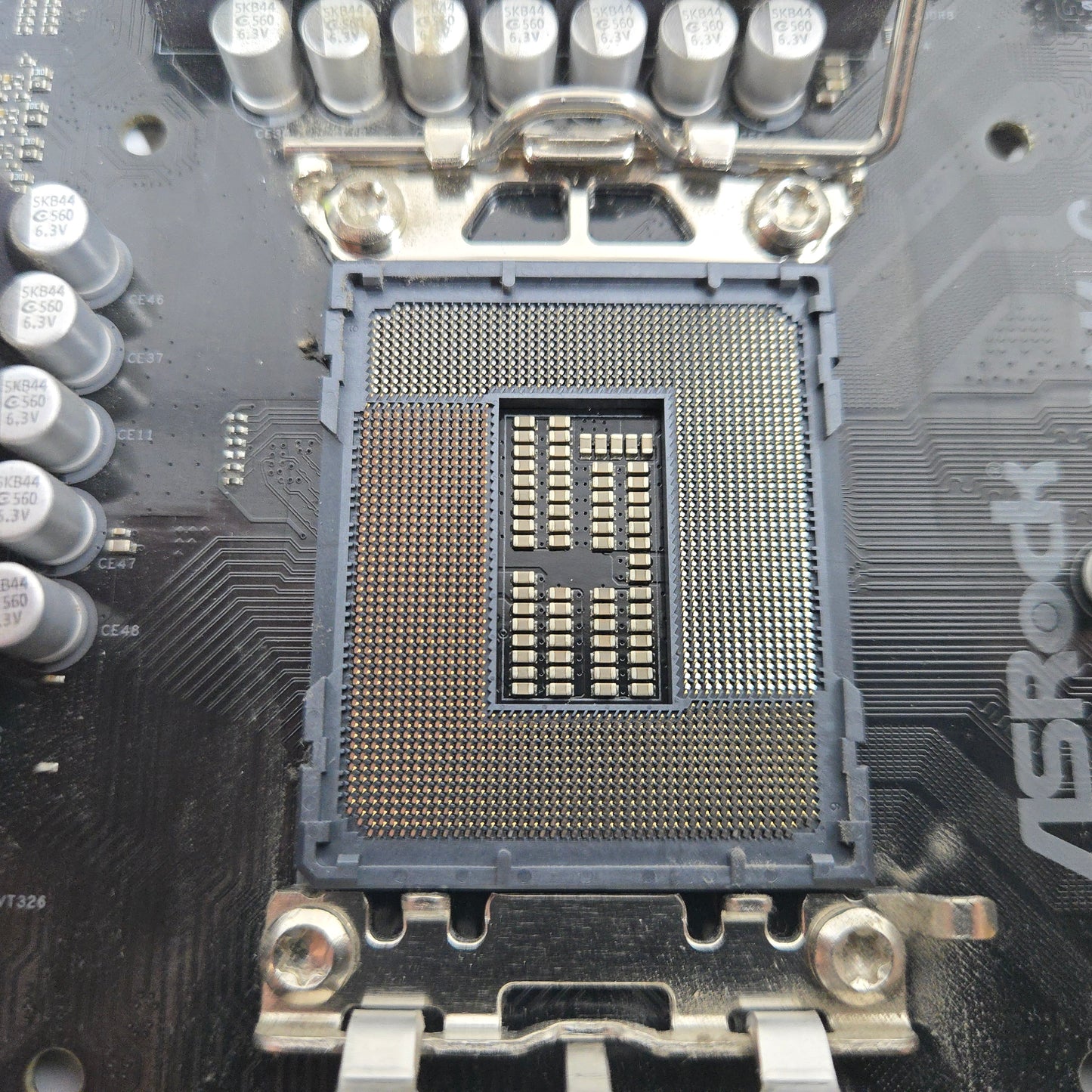 AsRock B660M-C LGA 1700 microATX Gaming Motherboard