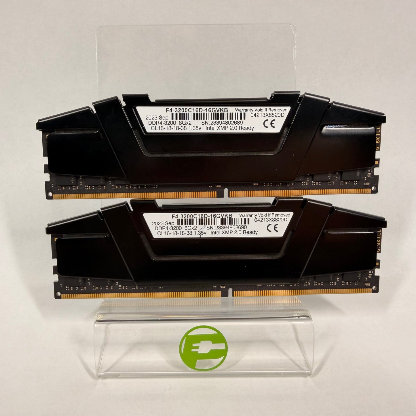 G.Skill RipJaws 16GB (2x8GB) RAM DDR4 3200MHz F4-3200C16D-16GVKB