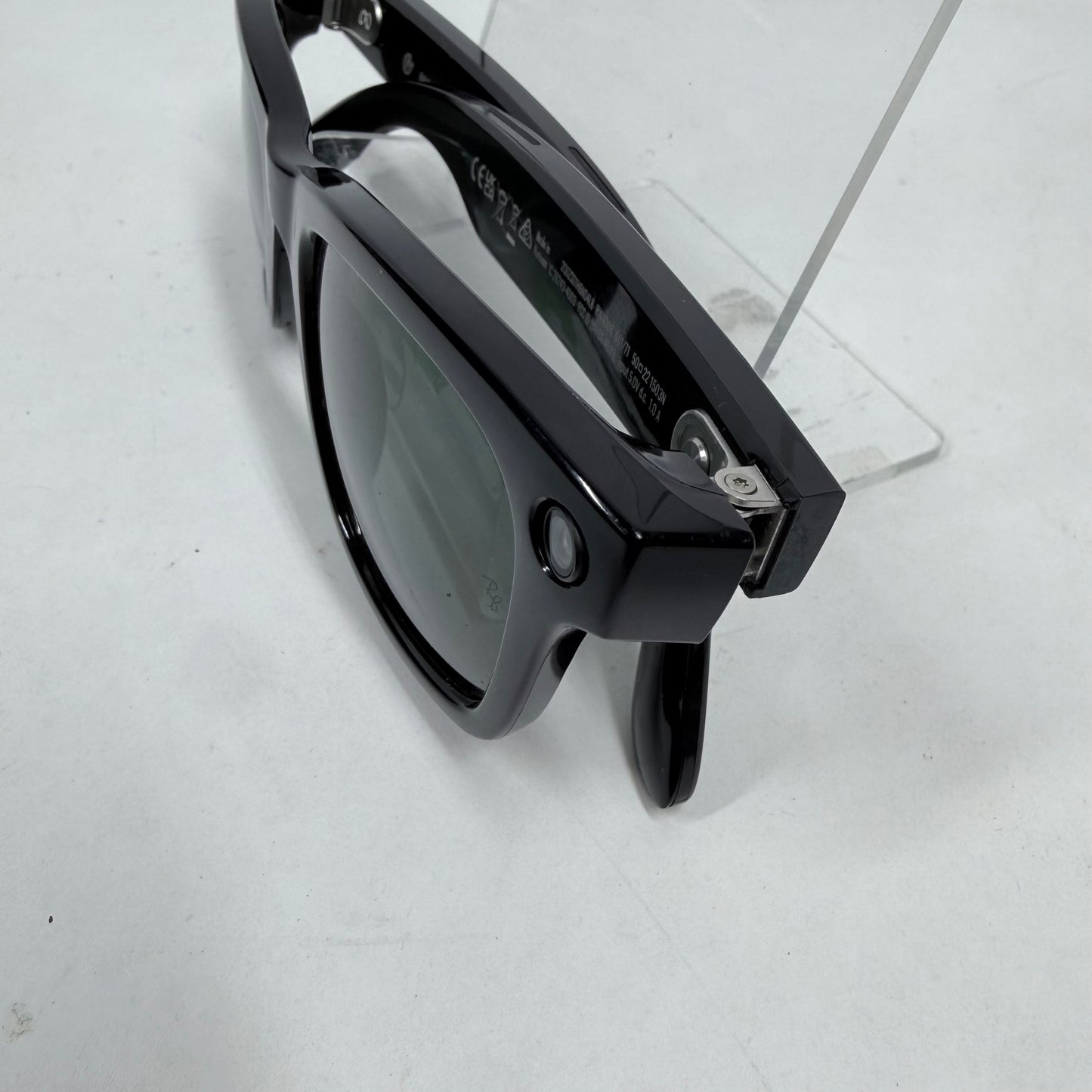 Ray-Ban Stories Wayfarer Shiny Black Standard MZ-76E2T0 AI Smart Glasses