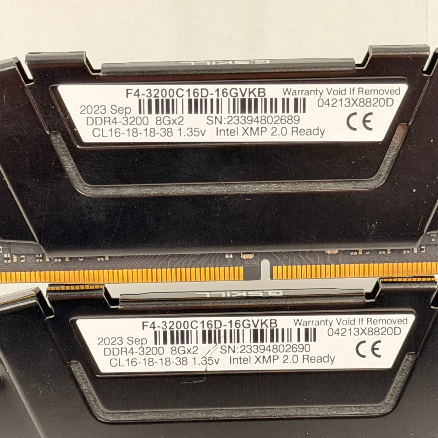 G.Skill RipJaws 16GB (2x8GB) RAM DDR4 3200MHz F4-3200C16D-16GVKB