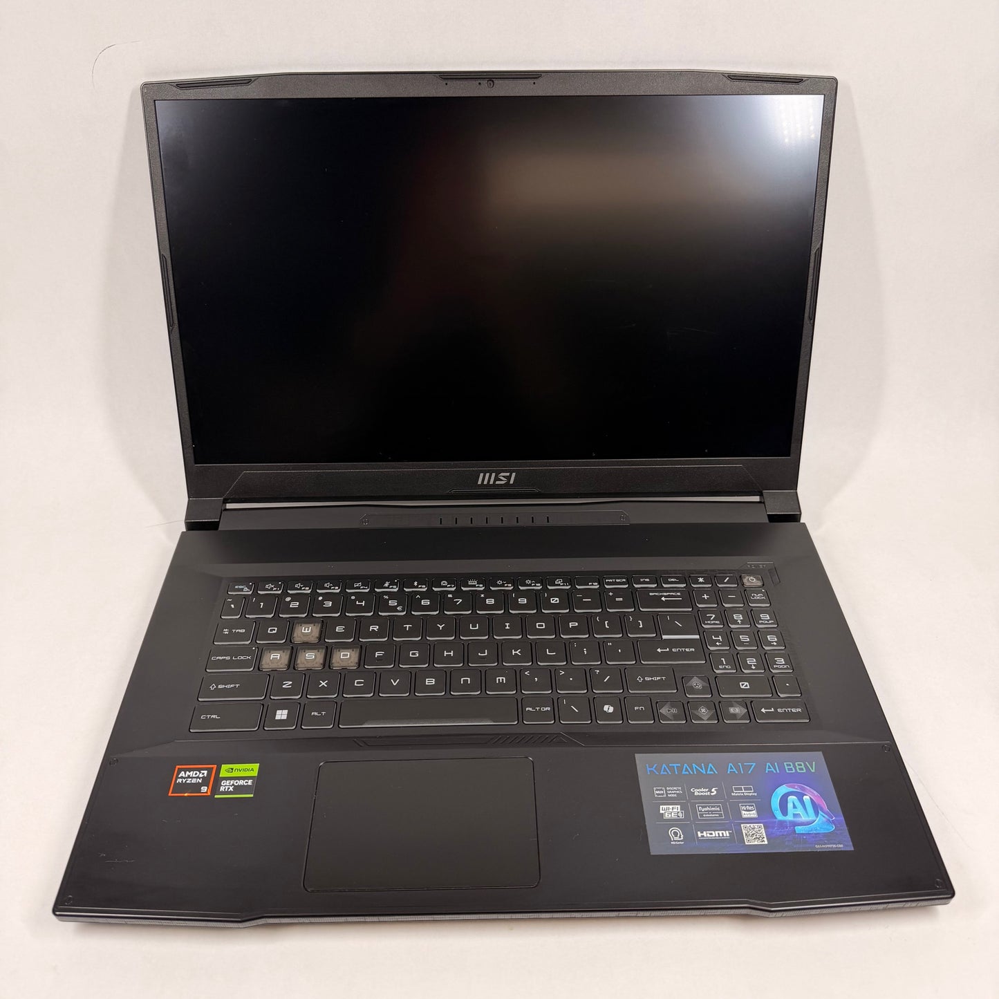 MSI Katana A17 AI B8VE 17.3" Ryzen 9 8945HS 32GB RAM 1TB SSD GeForce RTX 4050