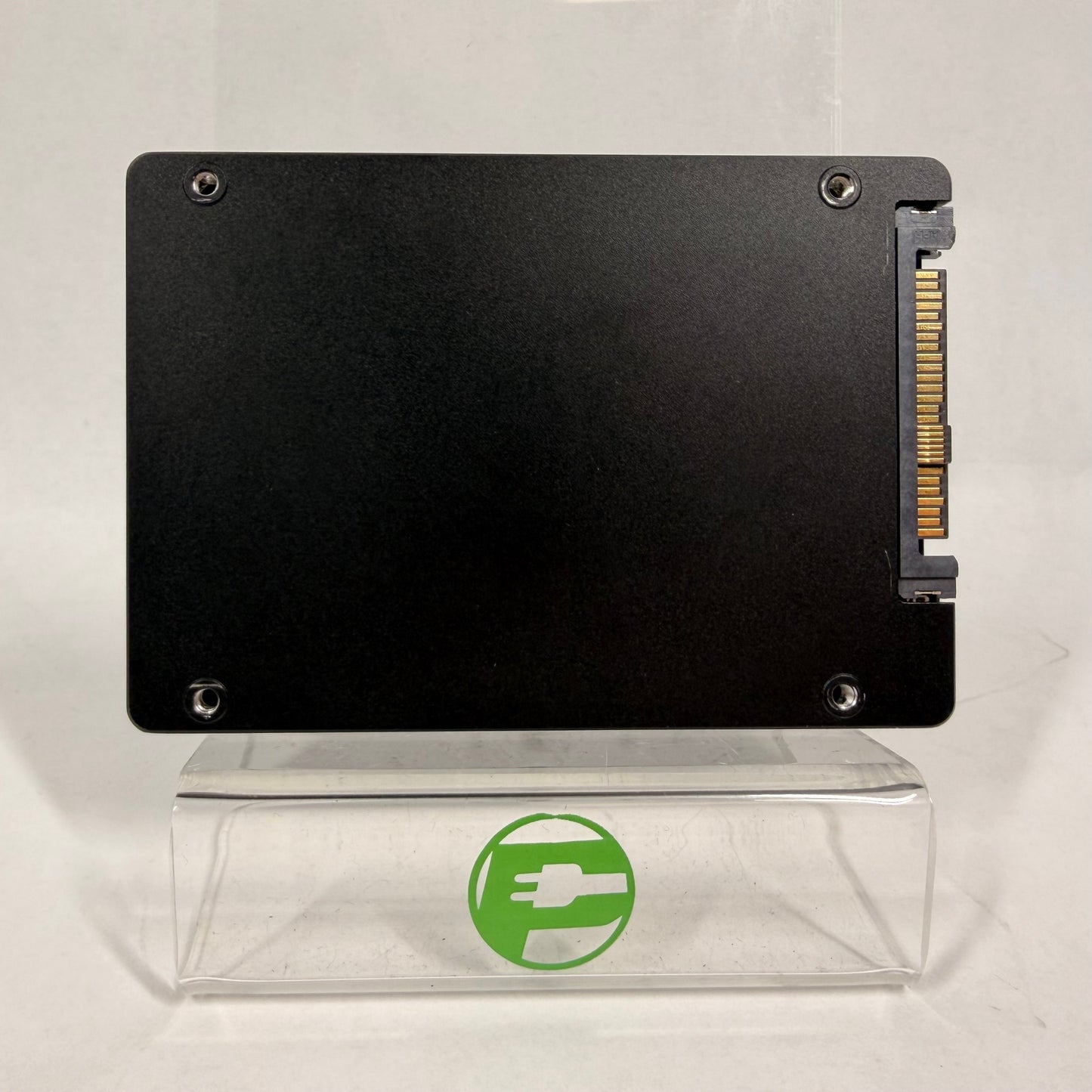 Samsung 2.5" PM983a 2.5" 7.68TB SSD U.2 PCIe Gen3 x4 (NVMe) SSD MZ-QLB7T6B (Copy)